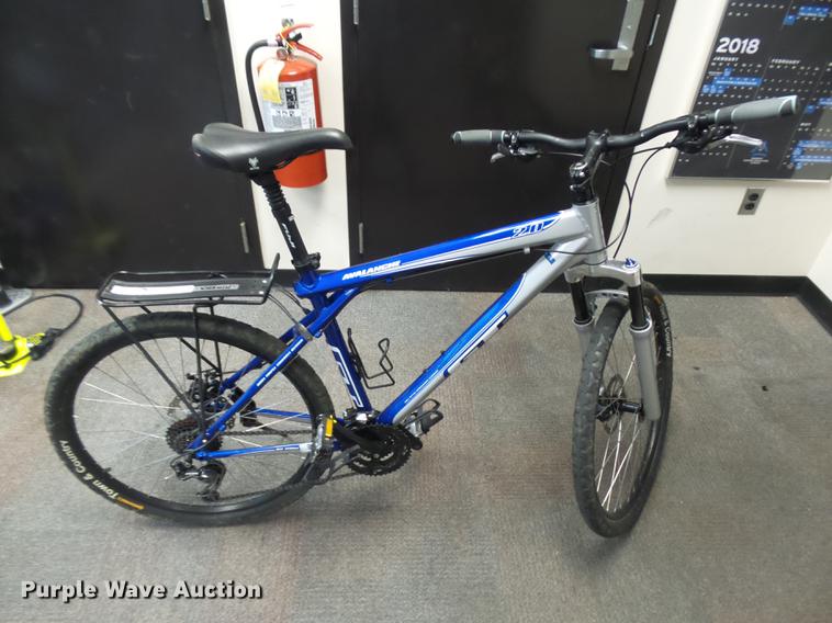 image for item DR9203 GT Avalanche 2.0 mountain bicycle