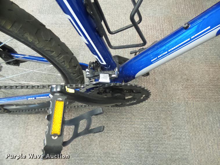 image for item DR9203 GT Avalanche 2.0 mountain bicycle