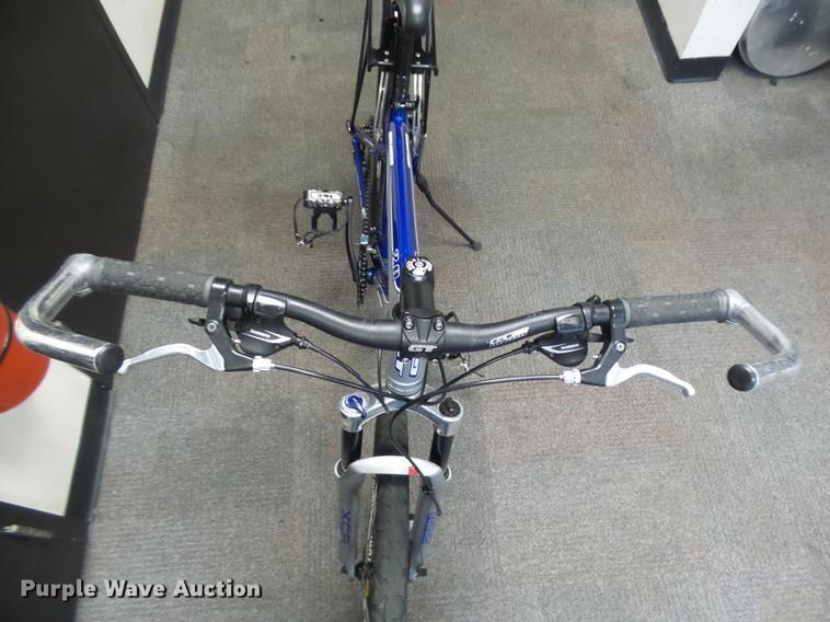 image for item DR9204 GT Avalanche 2.0 mountain bicycle
