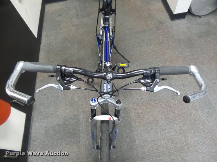 image for item DR9206 GT Avalanche 2.0 mountain bicycle