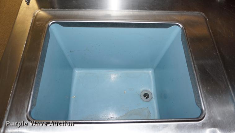 image for item DS9422 Restaurant equipment