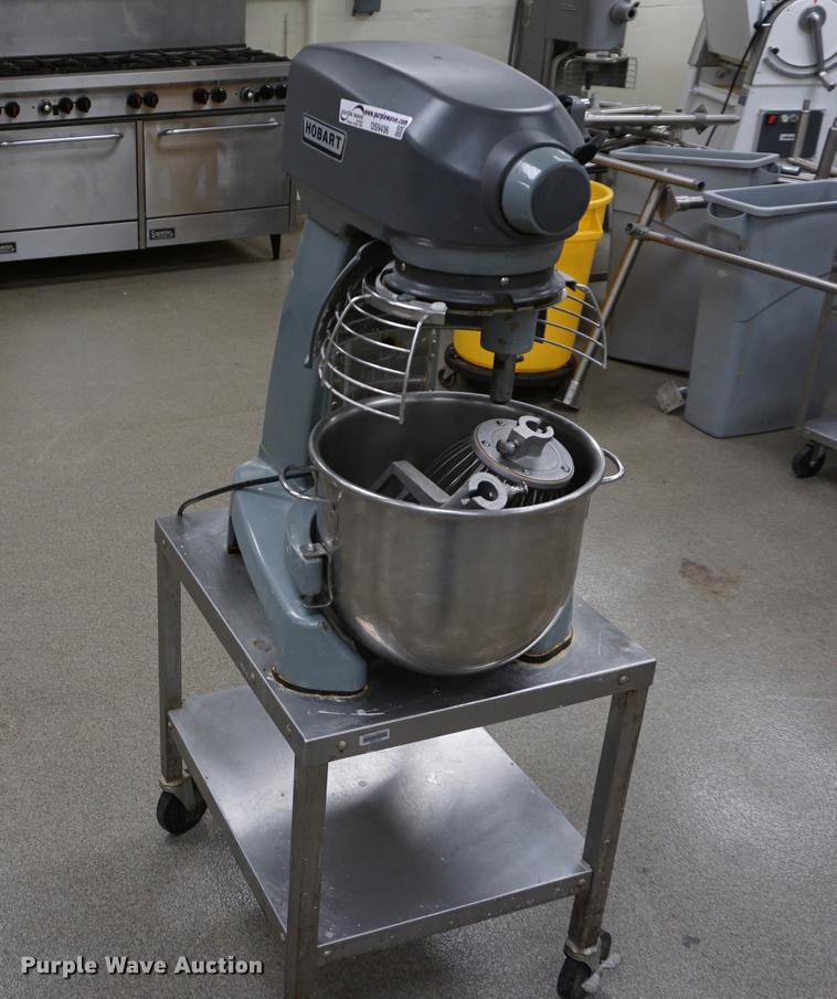 Hobart HL200 mixer in Overland Park, KS Item DS9436 sold Purple Wave