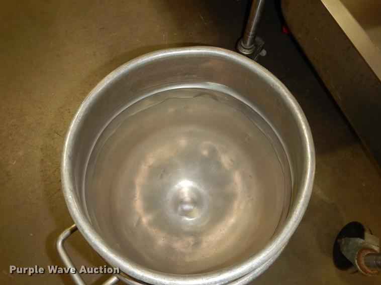 image for item DS9792 Restaurant equipment