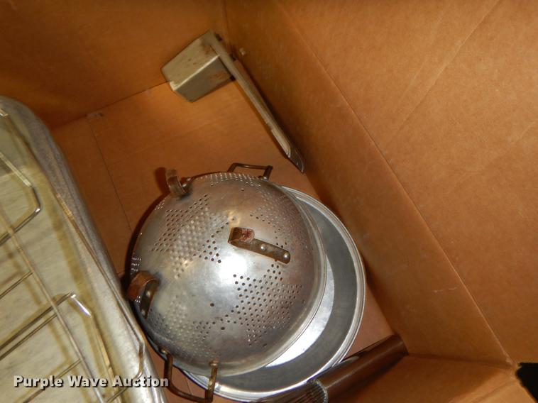 image for item DS9792 Restaurant equipment