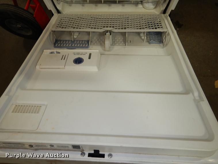 image for item DS9795 Whirlpool Quiet Partner II dishwasher