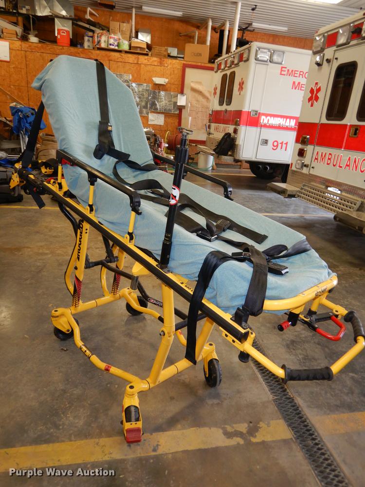 Rugged Stryker emergency cot in Highland, KS Item DS9797 sold Purple Wave