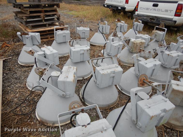 image for item DS9905 (44) halide lights