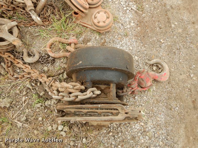 image for item DS9906 Wright two ton high speed hoist