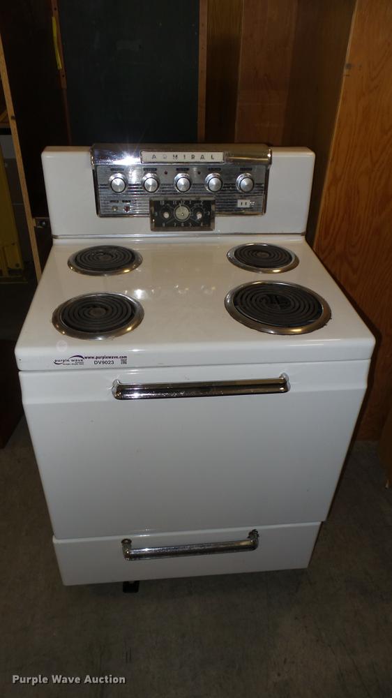 Appliances in Wichita, KS Item DV9023 sold Purple Wave