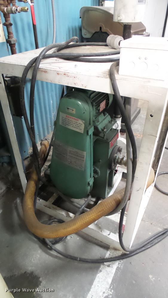 image for item DW9069 Stokes vacuum