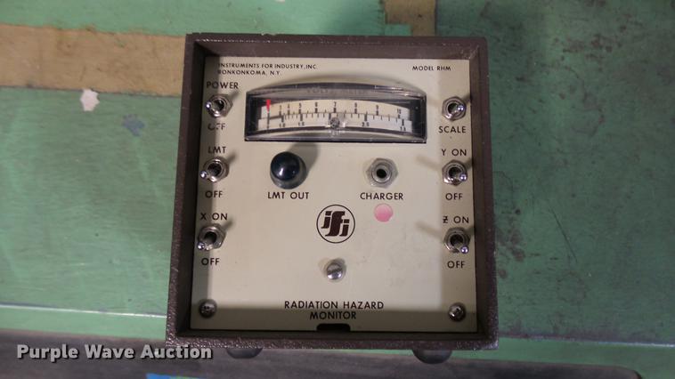 image for item DW9070 Aviation testing electronics