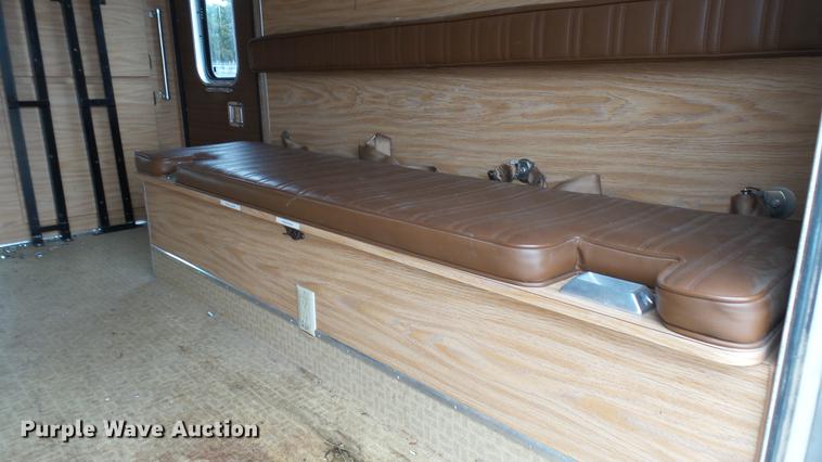 image for item DW9075 1989 Ford Econoline E350 ambulance