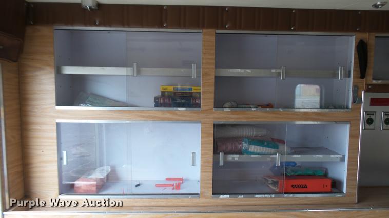 image for item DW9075 1989 Ford Econoline E350 ambulance