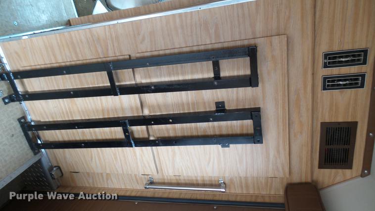 image for item DW9075 1989 Ford Econoline E350 ambulance