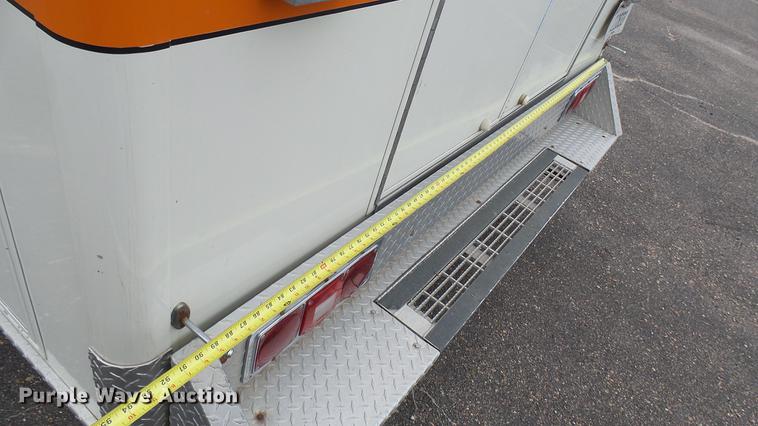 image for item DW9075 1989 Ford Econoline E350 ambulance