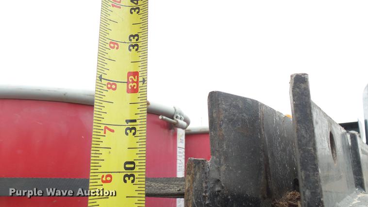 image for item DW9076 1989 Ford F700 dump truck