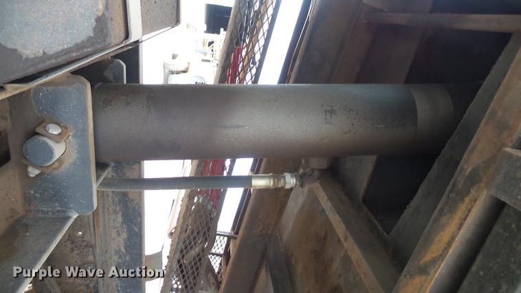 image for item DW9076 1989 Ford F700 dump truck