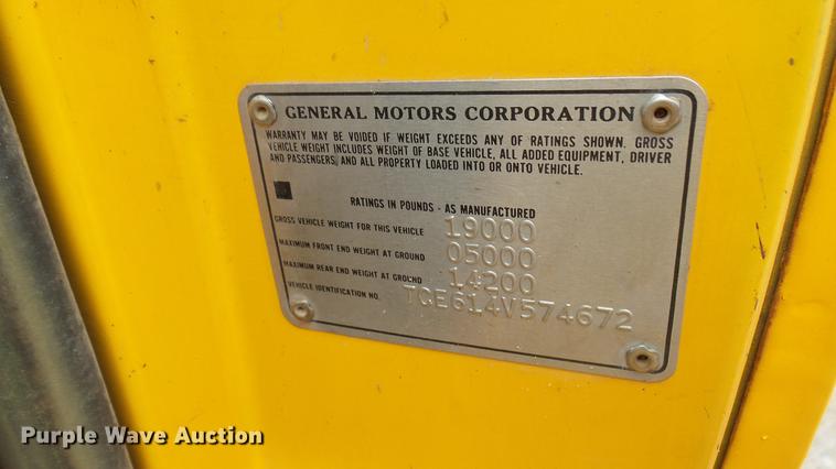 image for item DW9081 1974 GMC 6000 tank truck