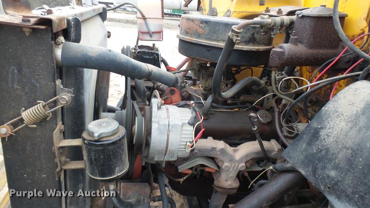 image for item DW9081 1974 GMC 6000 tank truck