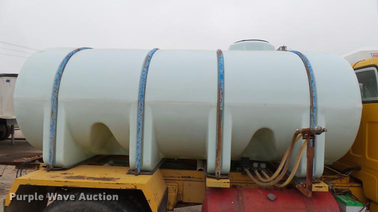 image for item DW9081 1974 GMC 6000 tank truck