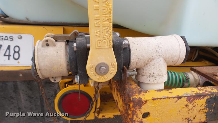 image for item DW9081 1974 GMC 6000 tank truck