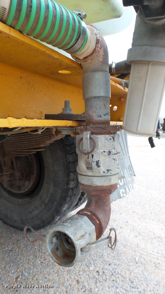 image for item DW9081 1974 GMC 6000 tank truck