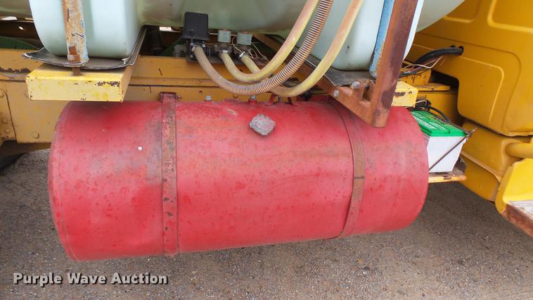 image for item DW9081 1974 GMC 6000 tank truck