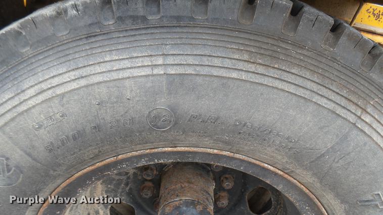 image for item DW9081 1974 GMC 6000 tank truck