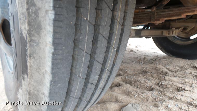 image for item DW9081 1974 GMC 6000 tank truck