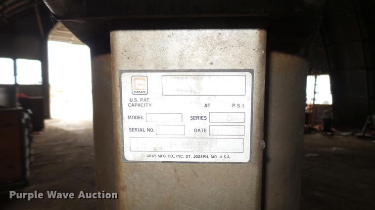 image for item DW9083 Gray TNT-550 pneumatic jack