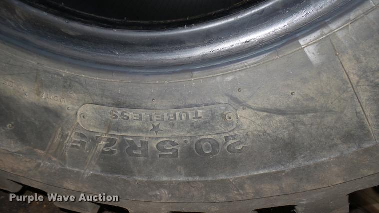 image for item DW9085 (4) Bridgestone 20.5R25 tires