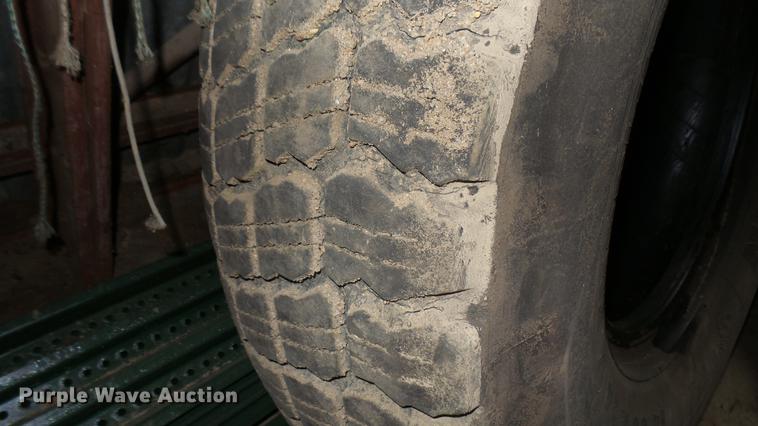image for item DW9086 (2) Michelin 14.00R24 tires
