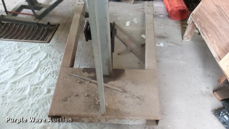 image for item DW9089 Engine hoist