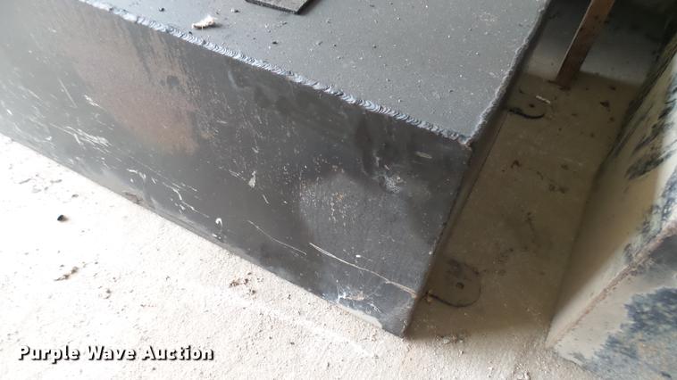 image for item DW9090 Steel fuel tank