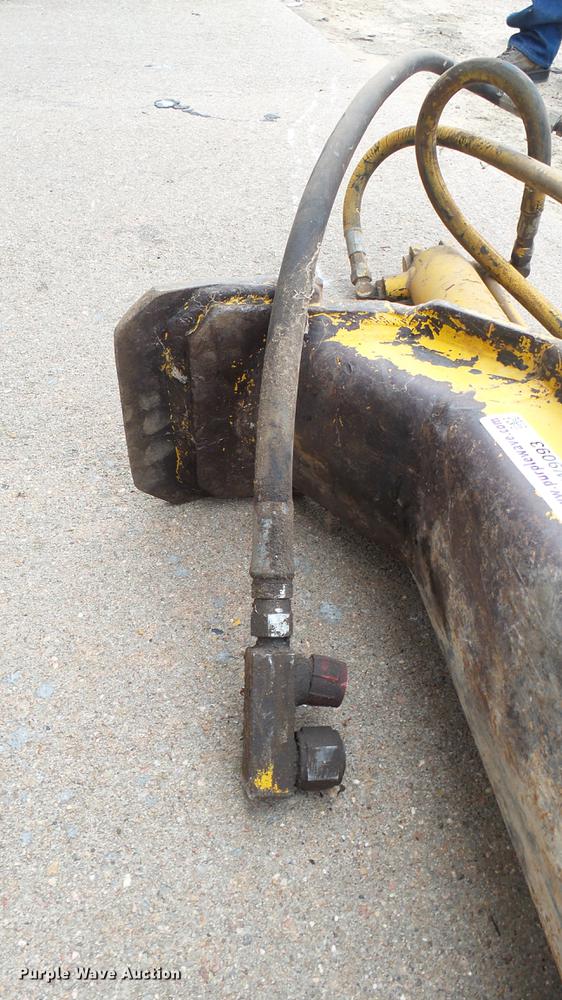 image for item DW9093 Hydraulic thumb