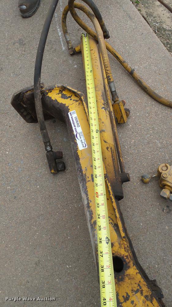 image for item DW9093 Hydraulic thumb