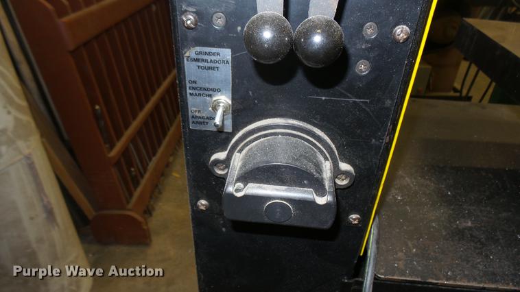 image for item DW9240 Dayton 4TK02A bandsaw