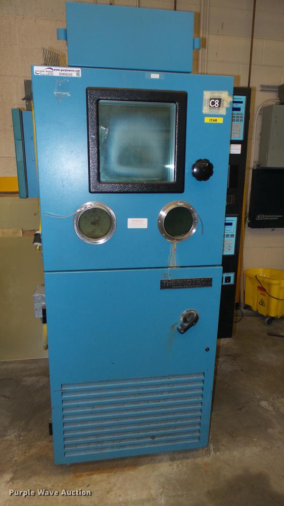image for item DW9245 Thermatron SM-4S-SH temperature/humidity chamber