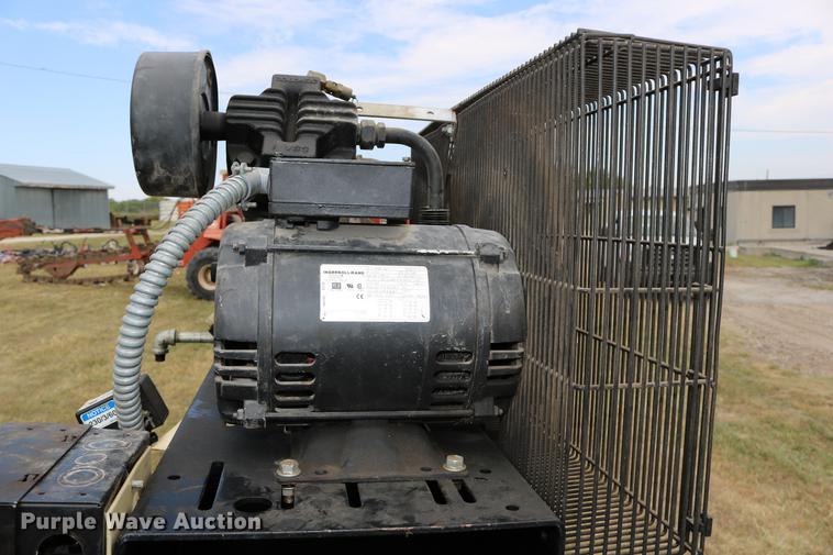 image for item DW9792 Ingersoll Rand 2340 air compressor