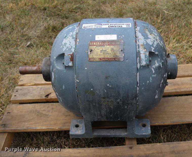 image for item DW9793 General Electric 5K284D1023 electric motor