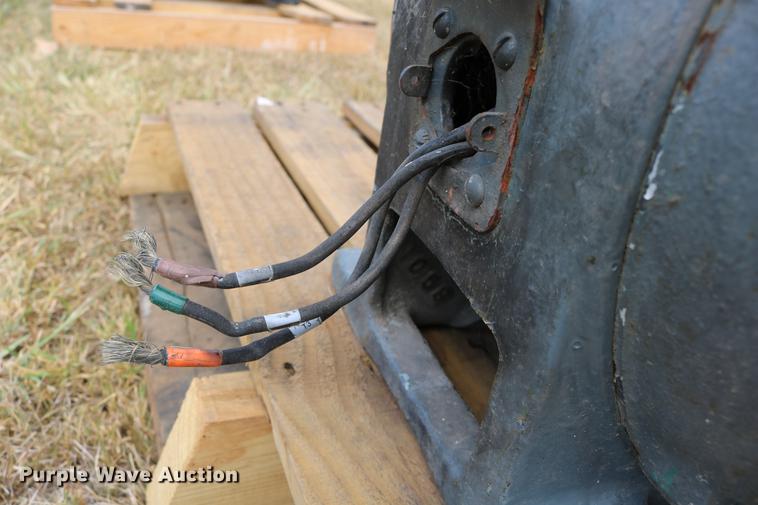 image for item DW9793 General Electric 5K284D1023 electric motor