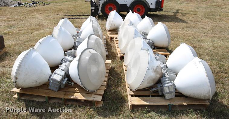 image for item DW9795 (18) Hubbel ballfield lights