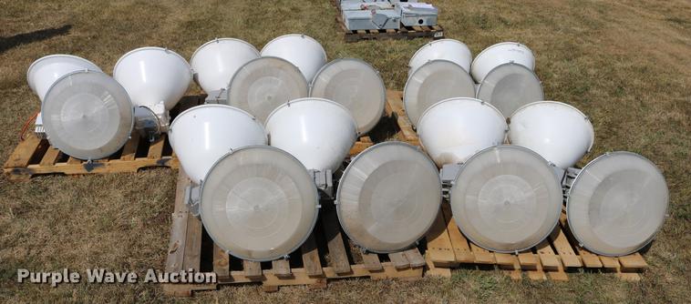 image for item DW9795 (18) Hubbel ballfield lights