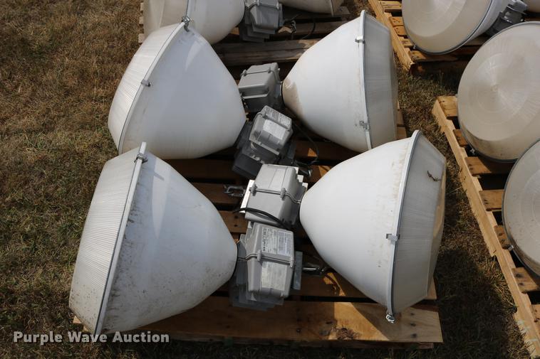 image for item DW9795 (18) Hubbel ballfield lights