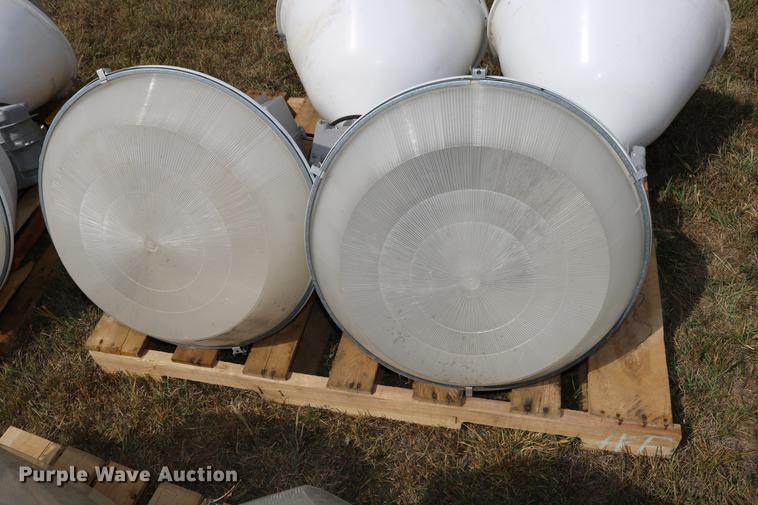 image for item DW9795 (18) Hubbel ballfield lights