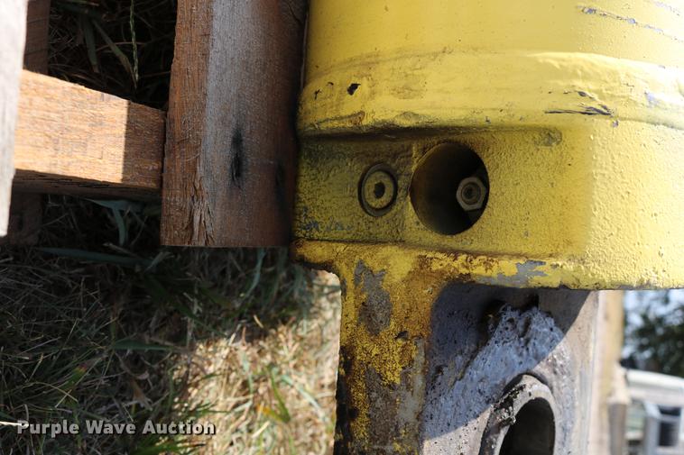 image for item DW9800 Hydraulic cylinder