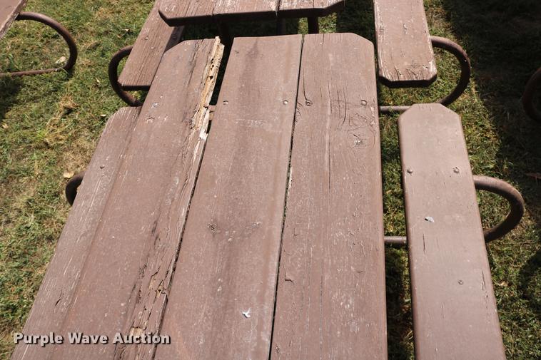 image for item DW9801 (5) picnic tables