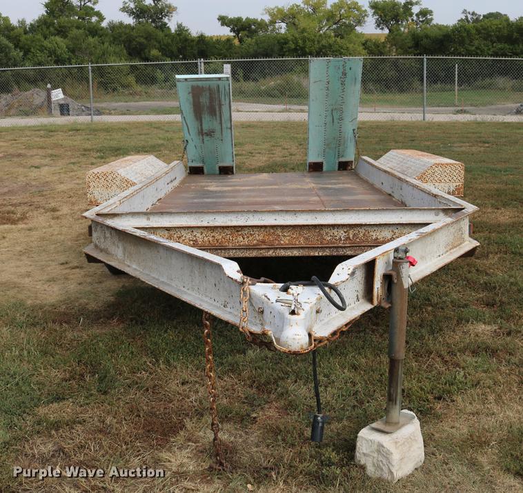 image for item DW9804 1997 shop built utility trailer