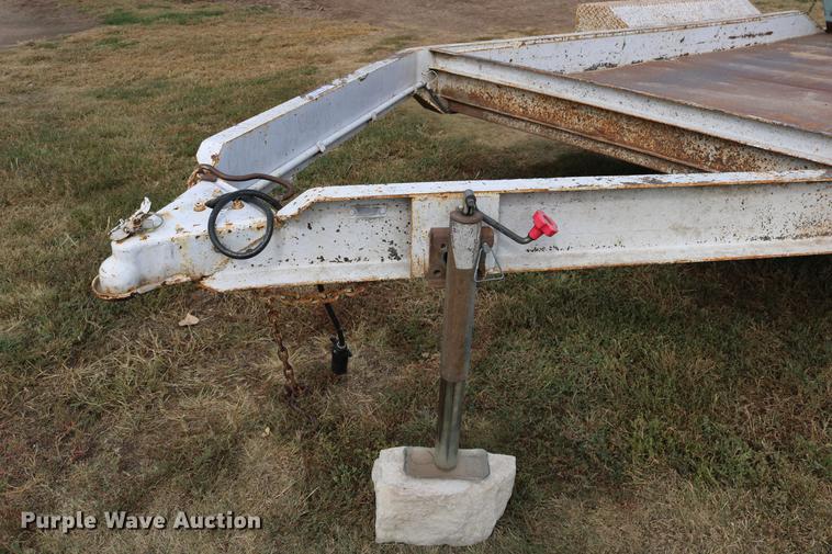 image for item DW9804 1997 shop built utility trailer