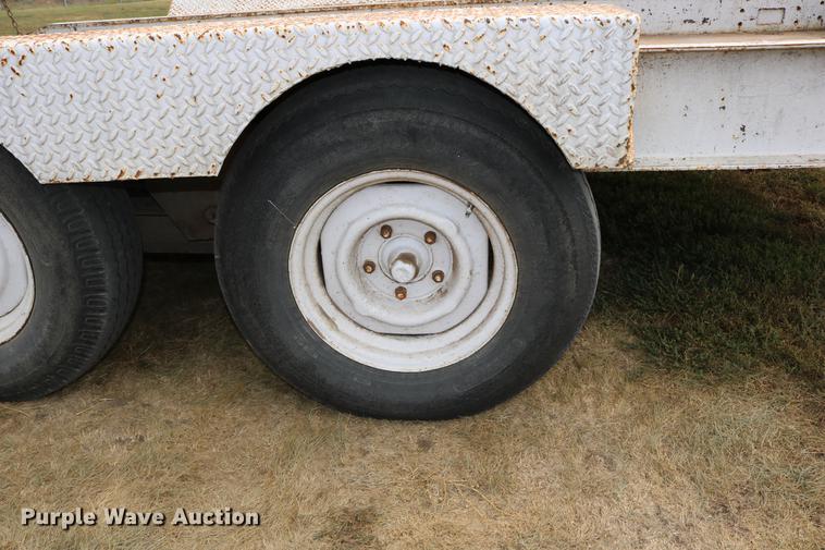 image for item DW9804 1997 shop built utility trailer